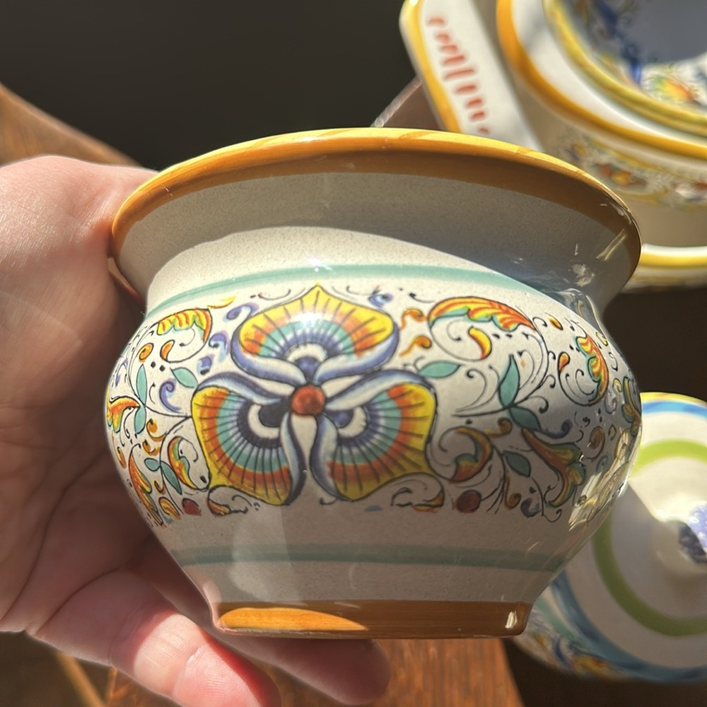 Meridiana Ceramache small artisan hand painted kitchen storage container Italy